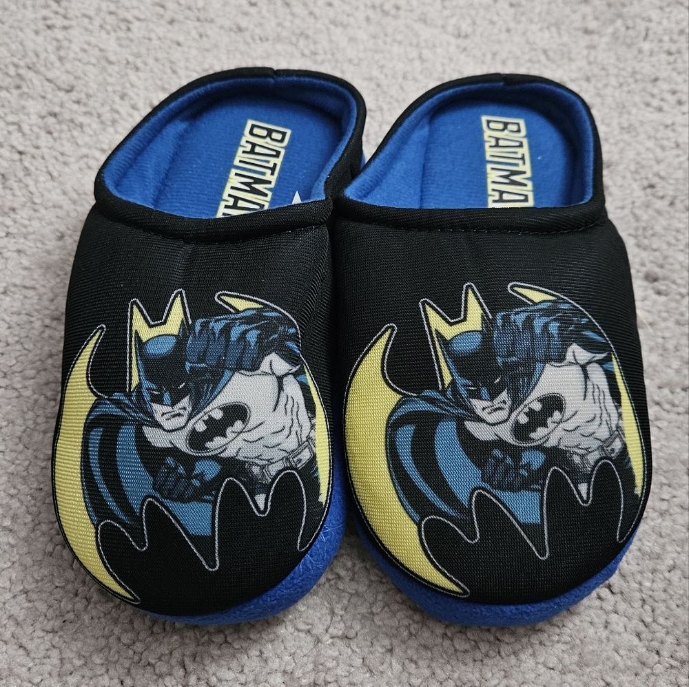 Batman Black and Blue Kids One Slippers
